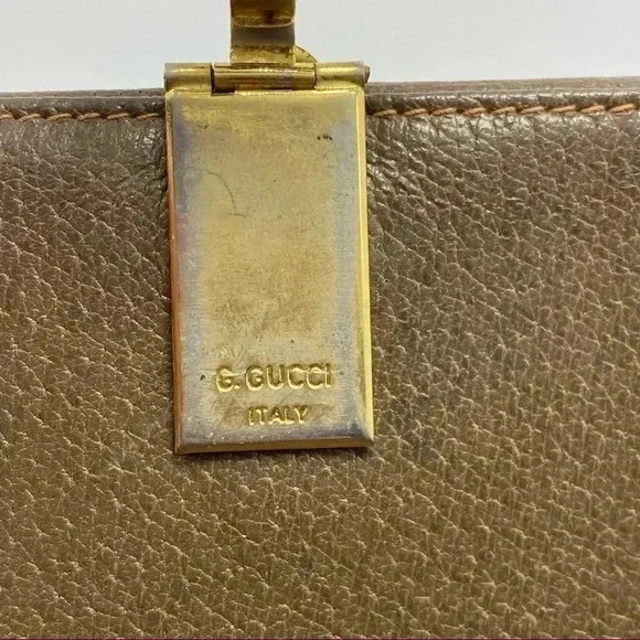 Gucci GG vintage wallet, GG hardware and logo - Picture 6 of 15